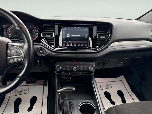 Used 2023 Dodge Durango SXT w/ SXT Blacktop Group image 15