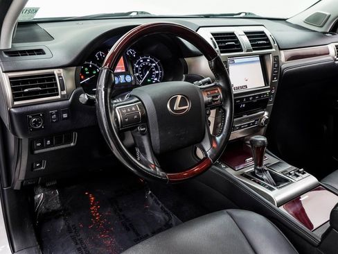 Used 2019 Lexus GX 460 Premium image 15
