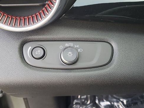 New 2026 Chevrolet Trax RS w/ Sunroof Package image 22