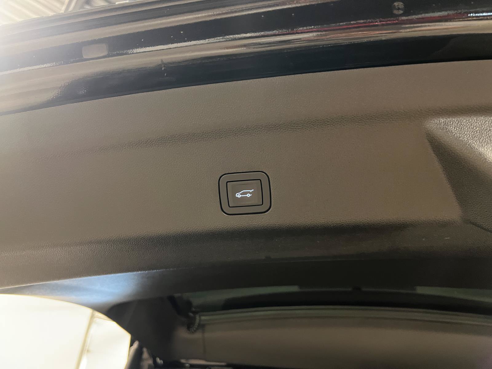 Used 2026 Cadillac Escalade V AWD/4WD image 39