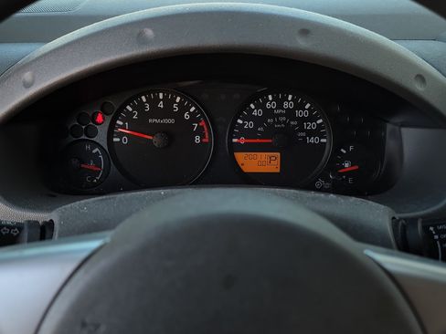 Used 2020 Nissan Frontier SV image 10