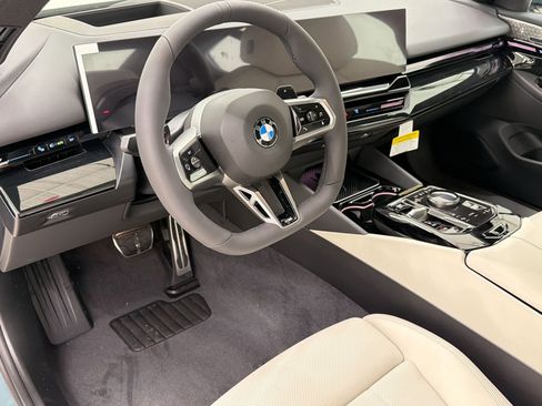 New 2026 BMW 530i w/ M Sport Package RWD image 4
