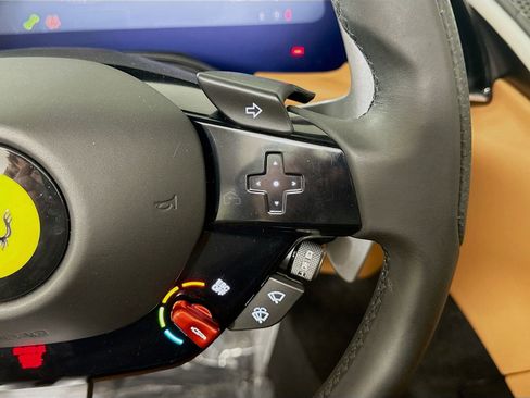Used 2024 Ferrari Roma Spider RWD image 20