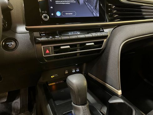 Used 2025 Toyota Camry LE image 18