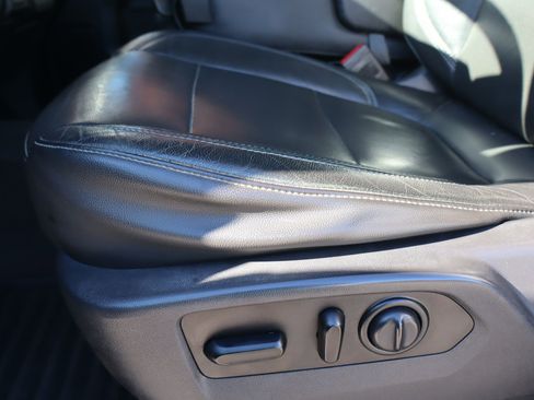 Used 2020 Chevrolet Silverado 2500 LTZ image 16