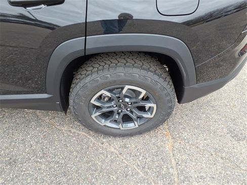 New 2026 Chevrolet Equinox ACTIV image 21