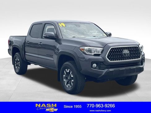 Used 2019 Toyota Tacoma TRD Off-Road w/ Technology Package AWD/4WD image 1