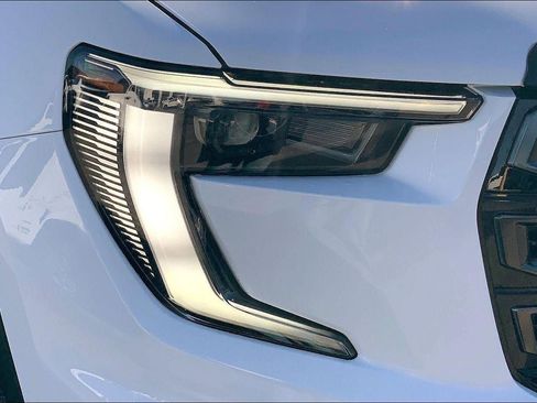 Used 2026 GMC Acadia AT4 w/ Super Cruise Package image 25