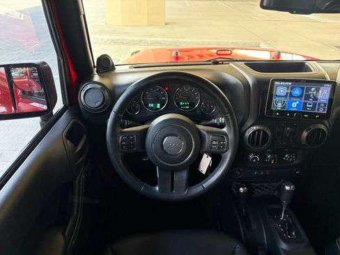 Used 2014 Jeep Wrangler Unlimited Sport w/ Quick Order Package 24S AWD/4WD image 11