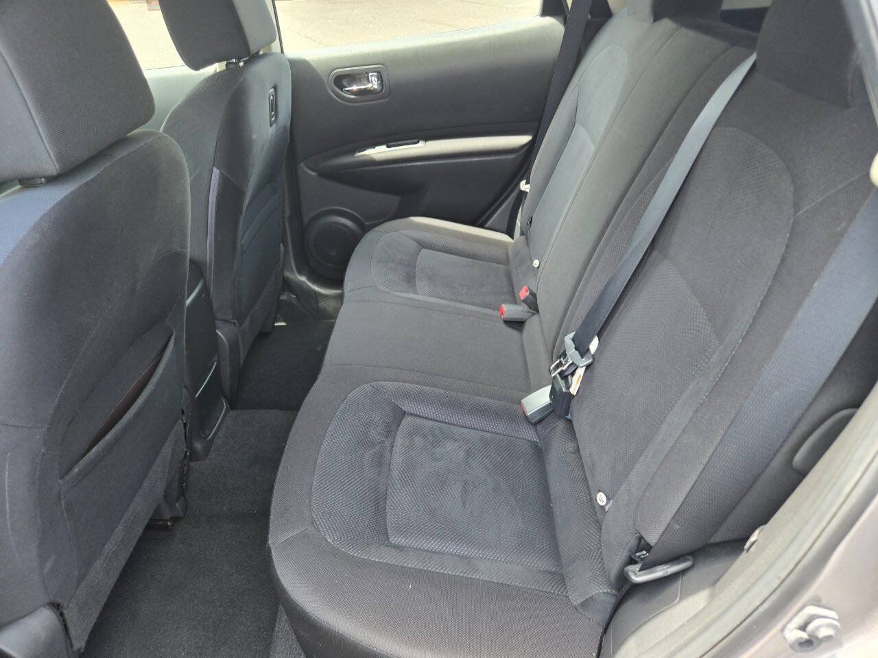 Used 2015 Nissan Rogue S w/ Convenience Package FWD image 21