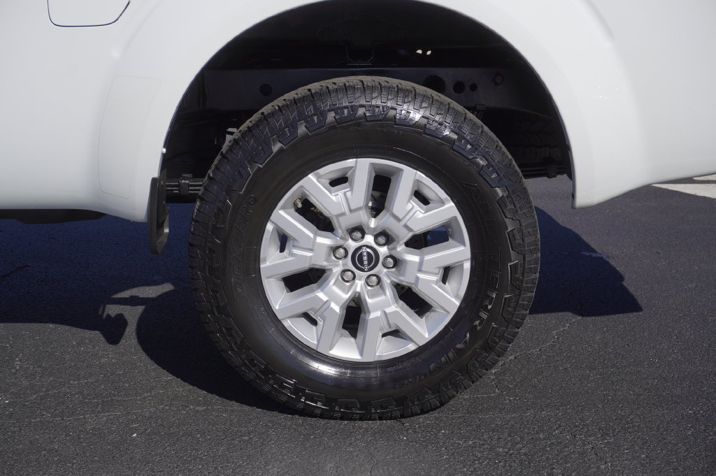 Used 2013 Nissan Frontier S RWD image 10