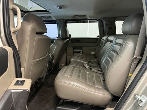 Used 2003 HUMMER H2 w/ Preferred Equipment Group image 16