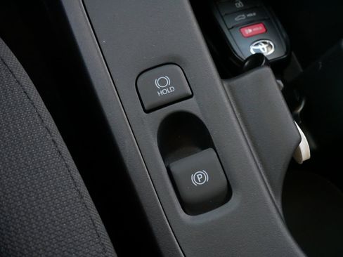 Certified 2025 Toyota Corolla LE image 27