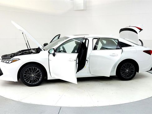 Certified 2020 Toyota Avalon XSE image 10