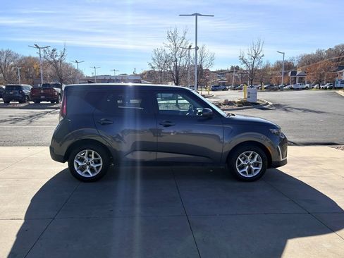 Used 2023 Kia Soul LX w/ Option Group 015 image 6