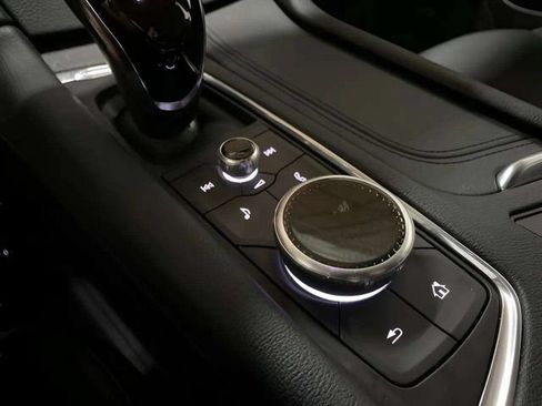 Used 2024 Cadillac XT6 Luxury AWD/4WD image 59