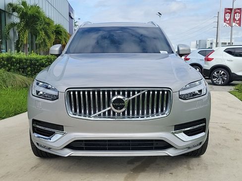 Used 2024 Volvo XC90 B6 Ultimate w/ Protection Package Premier image 2
