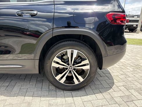 Certified 2026 Mercedes-Benz GLB 250 4MATIC image 11
