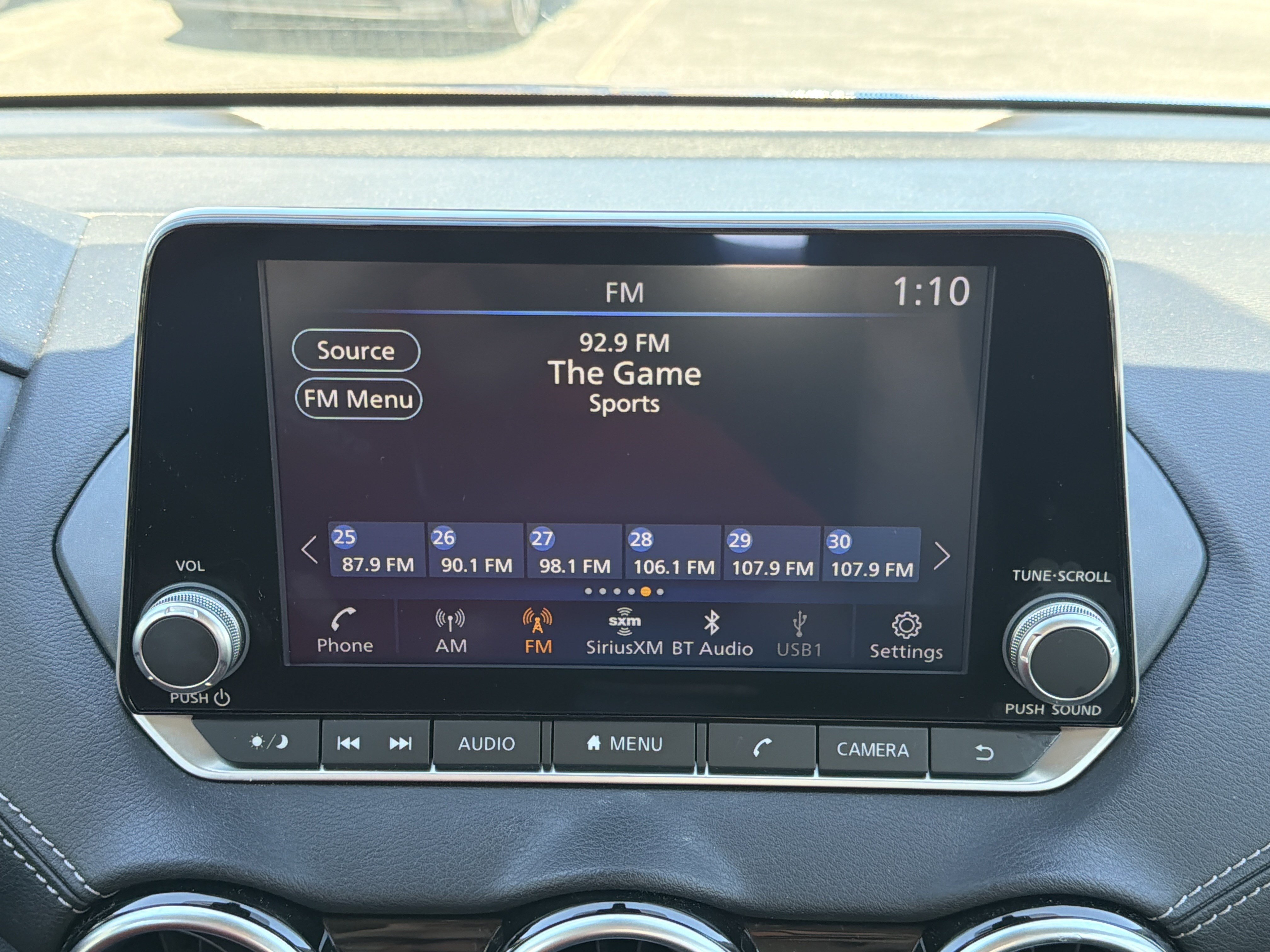 Used 2022 Nissan Sentra SV w/ All-Weather Package FWD image 5