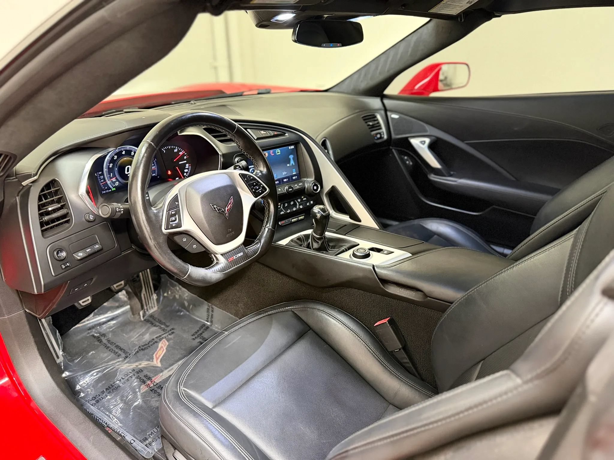 Used 2015 Chevrolet Corvette Z06 w/ 3LZ Preferred Equipment Group RWD image 14