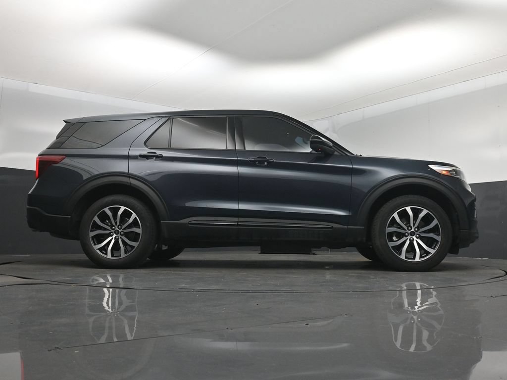 Used 2022 Ford Explorer ST AWD/4WD image 16
