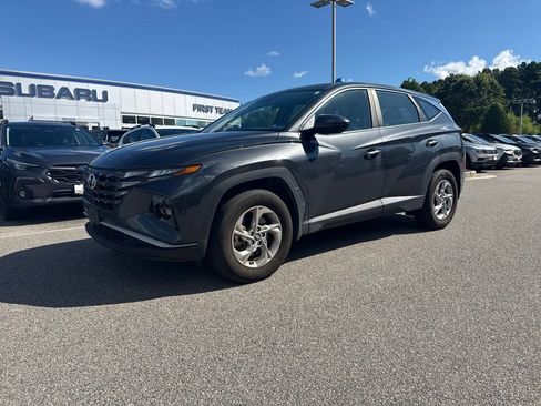 Used 2024 Hyundai Tucson SE AWD/4WD image 1