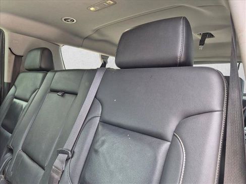 Used 2018 Chevrolet Suburban LT RWD image 13