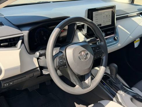 Used 2026 Toyota Corolla LE FWD image 10