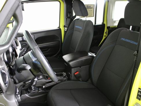 Used 2022 Jeep Wrangler Unlimited Rubicon 4xe image 15