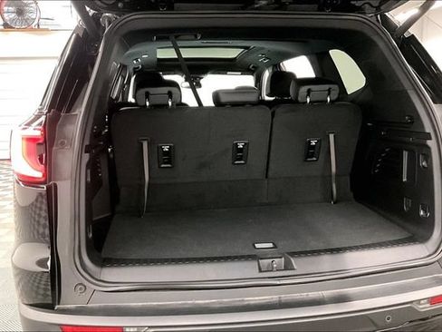 Used 2025 GMC Acadia AT4 w/ Luxury Package AWD/4WD image 43