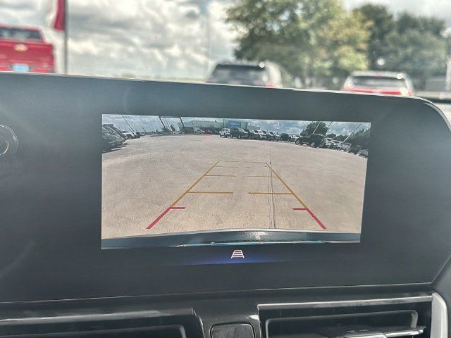 Used 2025 Chevrolet TrailBlazer LT AWD/4WD image 14