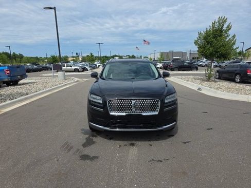 Used 2022 Lincoln Nautilus Reserve w/ Equipment Group 201A AWD/4WD image 2