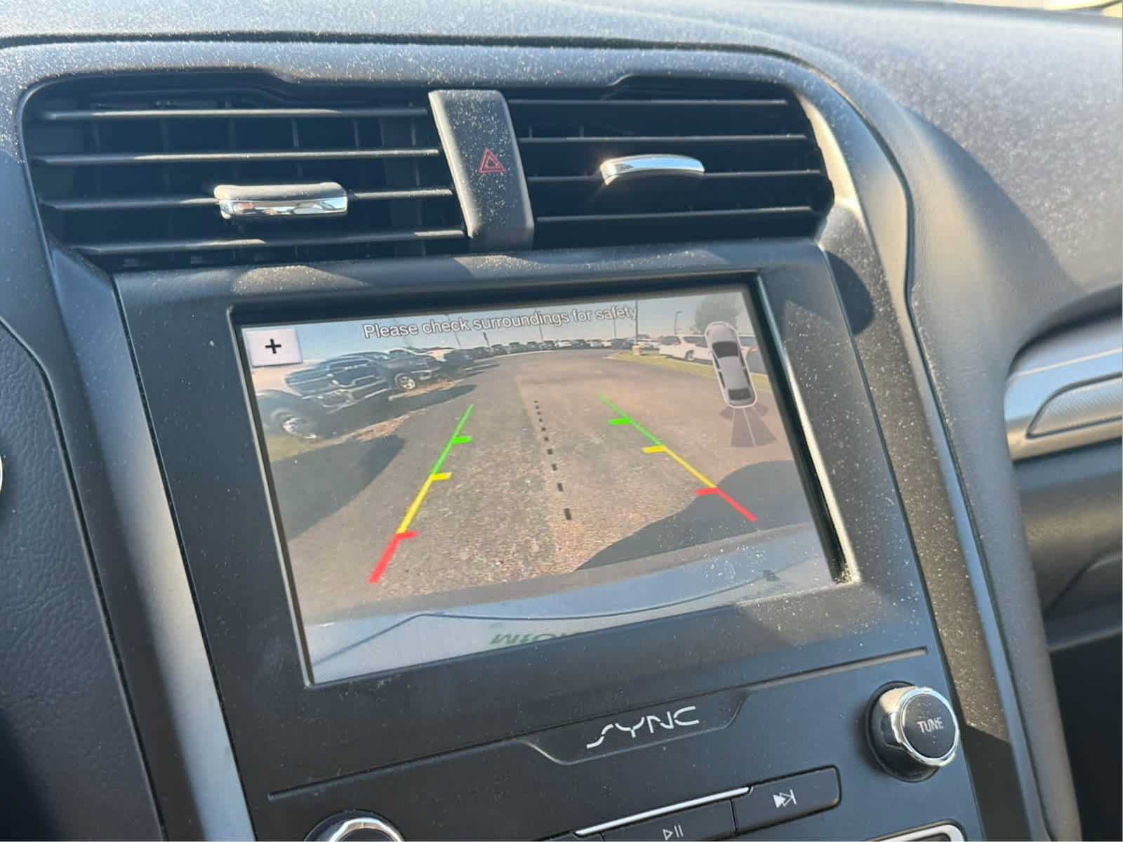 Used 2019 Ford Fusion SE w/ Equipment Group 151A FWD image 18