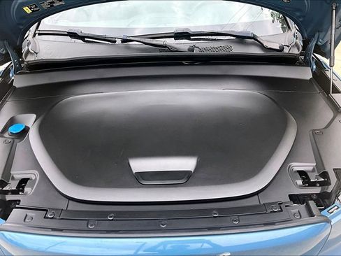 Used 2023 Volvo C40 Recharge Core w/ Climate Package AWD/4WD image 13