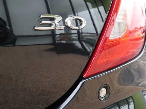 Used 2019 Jaguar XJ R-Sport image 54