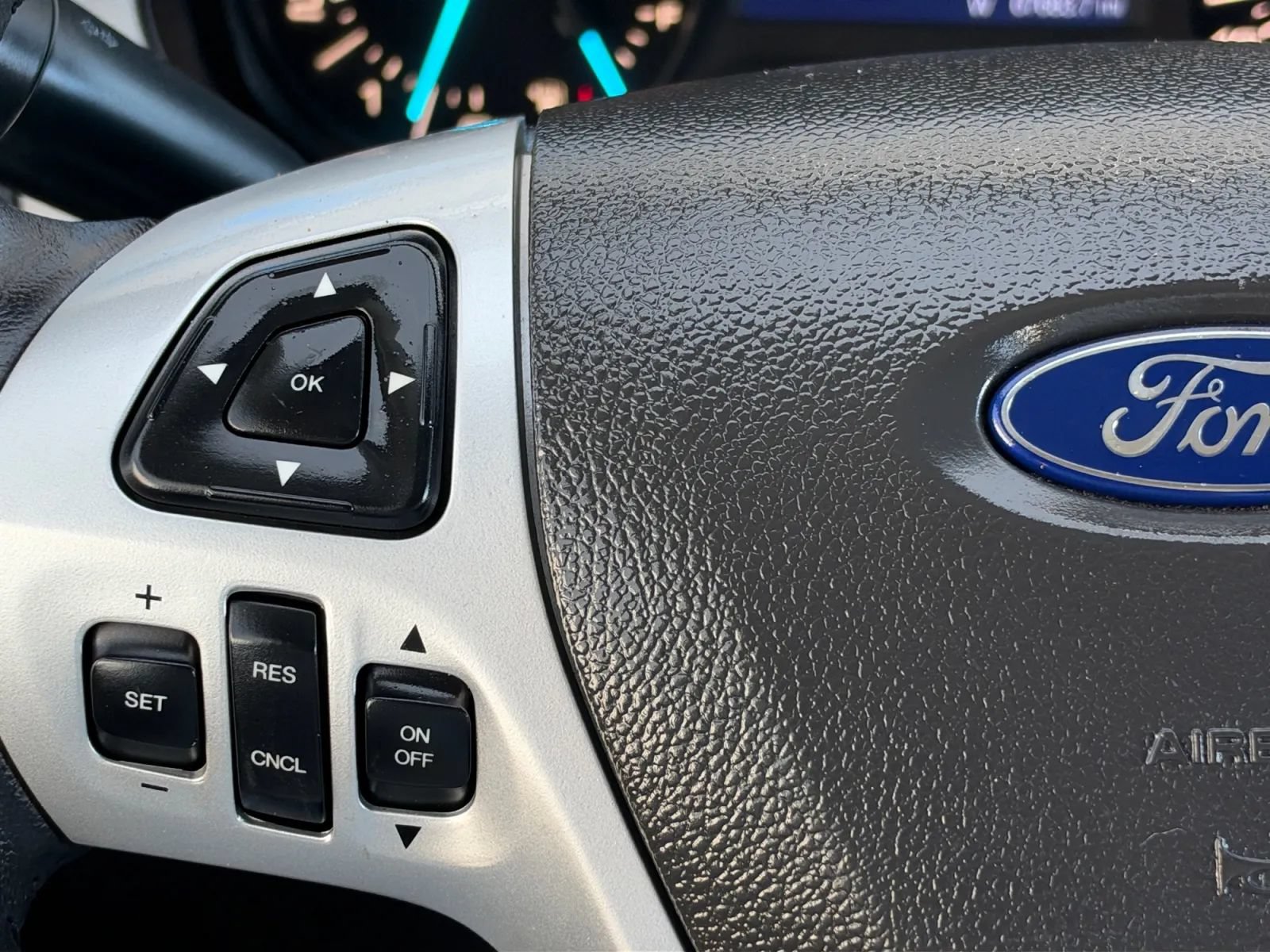 Used 2013 Ford Edge SEL FWD image 28