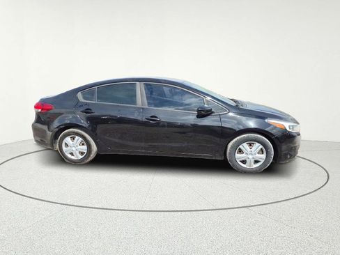 Used 2018 Kia Forte LX FWD image 8