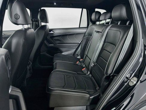 Certified 2022 Volkswagen Tiguan SEL R-Line AWD/4WD image 26