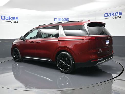 Certified 2024 Kia Carnival SX Prestige image 6