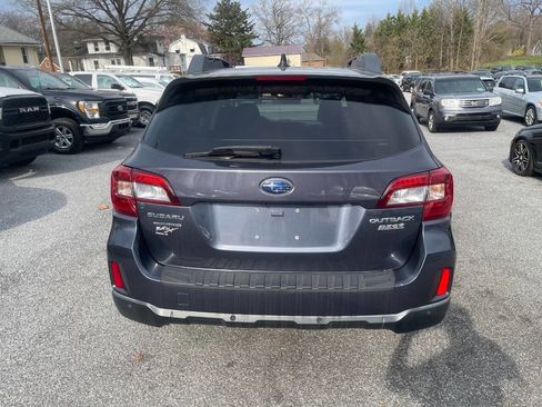 Used 2017 Subaru Outback 2.5i Limited image 3