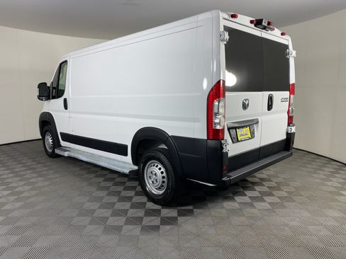 Used 2025 RAM ProMaster 2500 w/ U-Haul Equipment Group FWD image 6