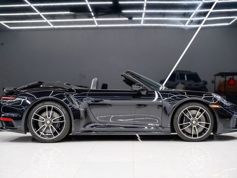 Used 2022 Porsche 911 Turbo image 10