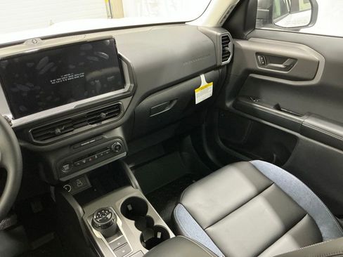 New 2025 Ford Bronco Sport Outer Banks w/ Outer Banks Tech Package+ image 29