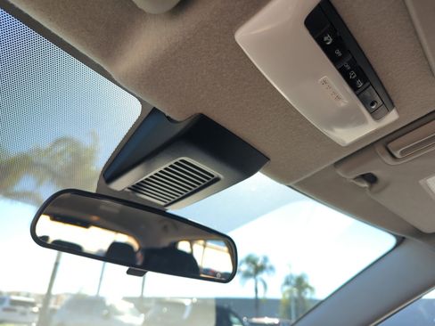 Used 2024 Nissan Kicks SV image 27