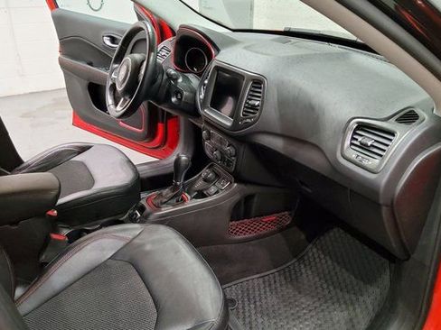 Used 2021 Jeep Compass Trailhawk image 15