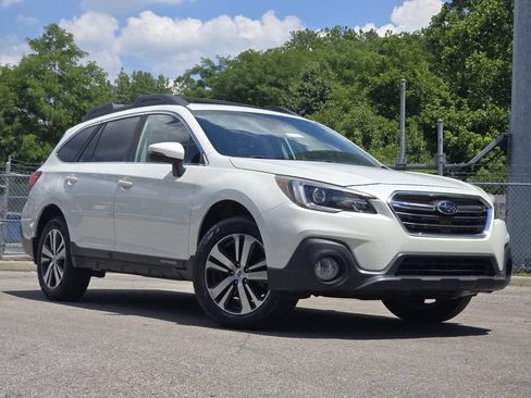 Used 2018 Subaru Outback 2.5i Limited AWD/4WD image 2