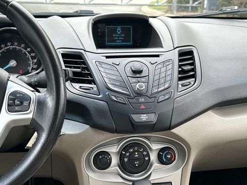 Used 2014 Ford Fiesta SE FWD image 15