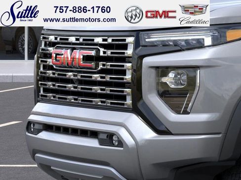 New 2026 GMC Canyon Denali image 13