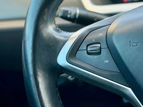 Used 2013 Tesla Model S Performance image 19