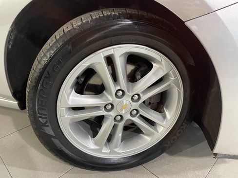 Used 2018 Chevrolet Cruze LT image 9
